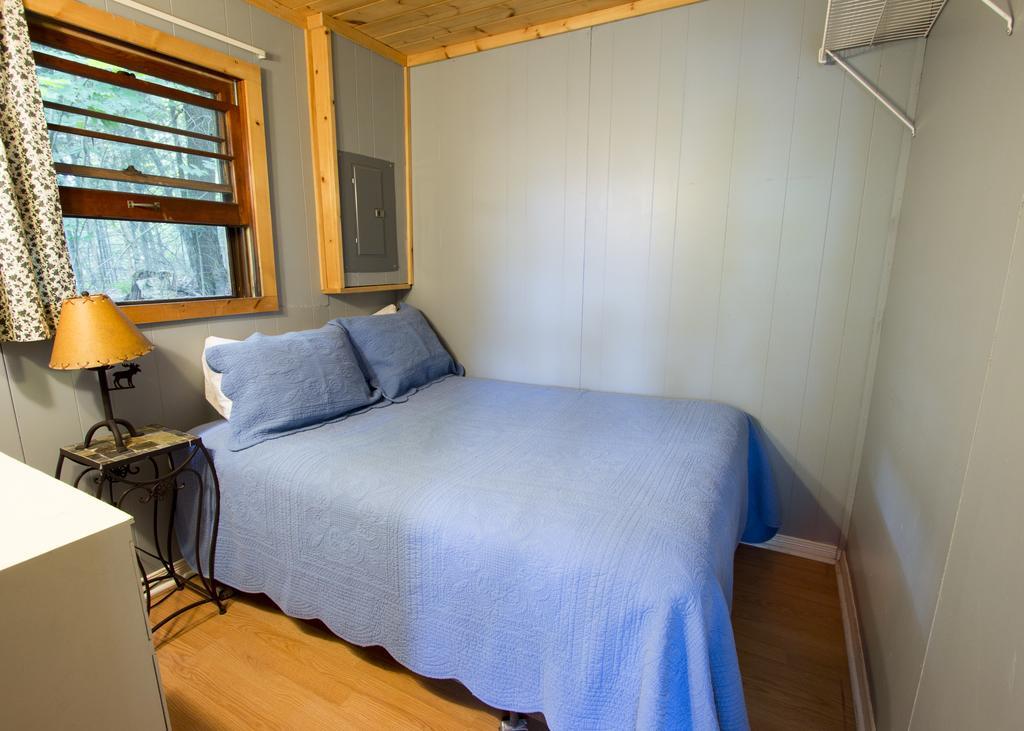 The Pines Cottage Resort Oxtongue Lake المظهر الخارجي الصورة