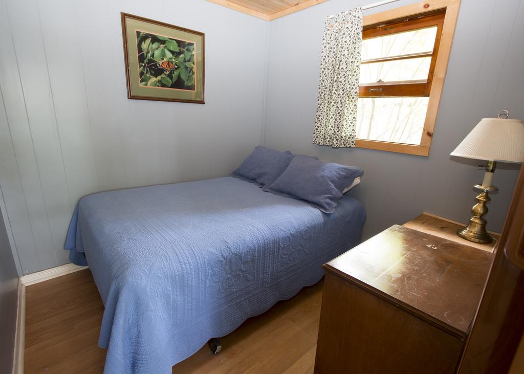 The Pines Cottage Resort Oxtongue Lake المظهر الخارجي الصورة