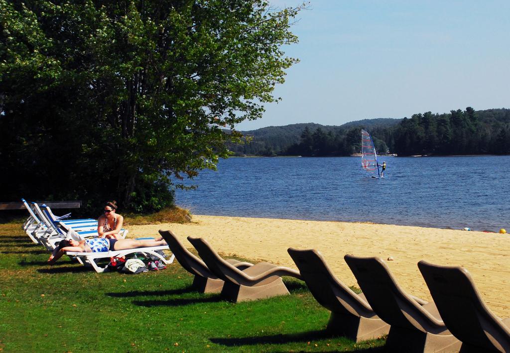 The Pines Cottage Resort Oxtongue Lake المظهر الخارجي الصورة